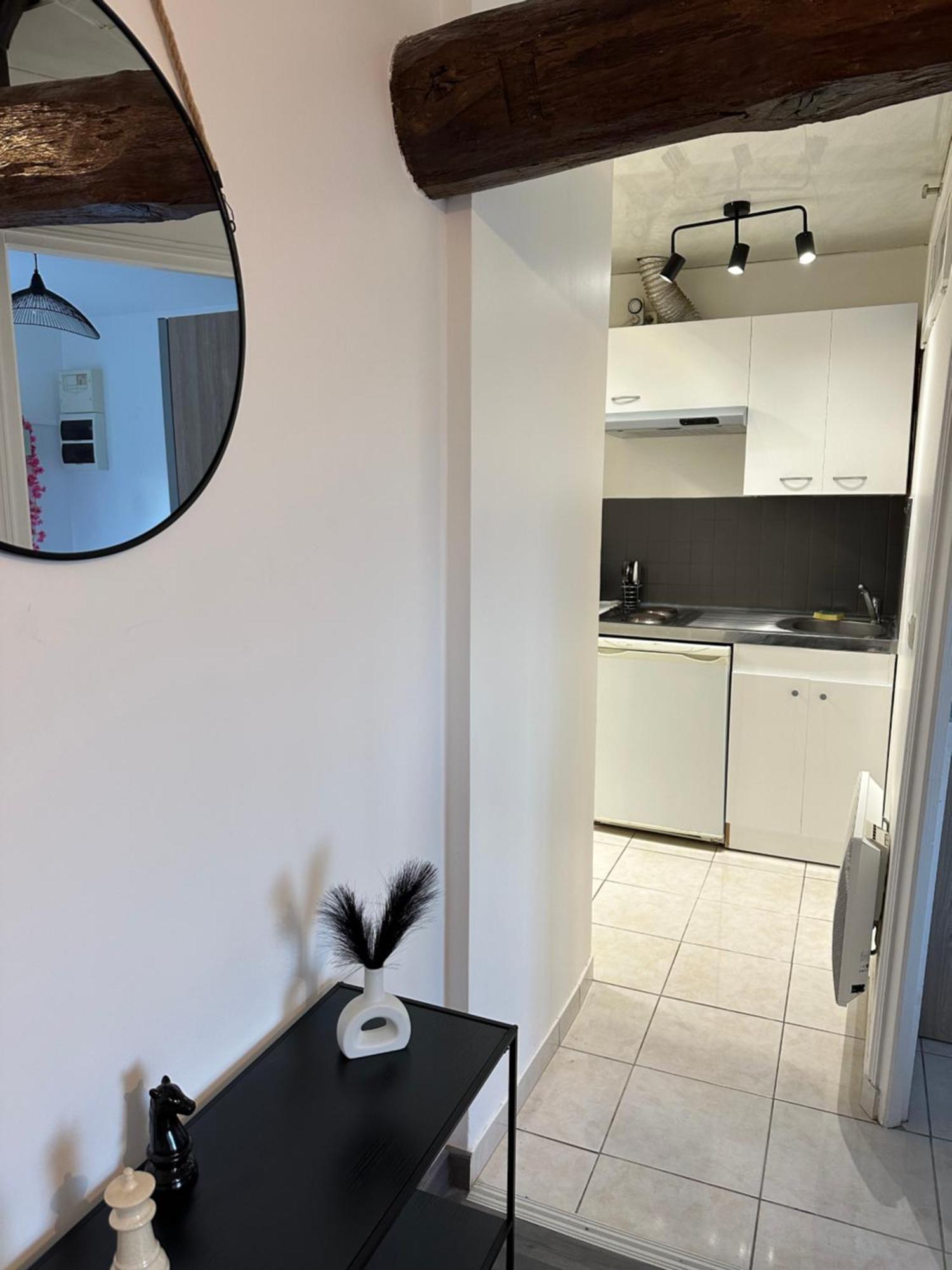 Appartement Cosy En Centre Ville Cholet Bagian luar foto